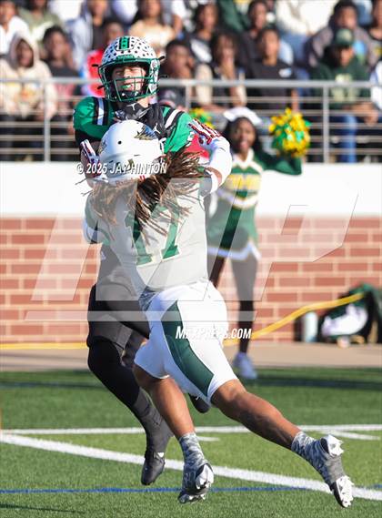 Thumbnail 2 in DeSoto @ Southlake Carroll (UIL 6A D2 Football Semifinal) photogallery.