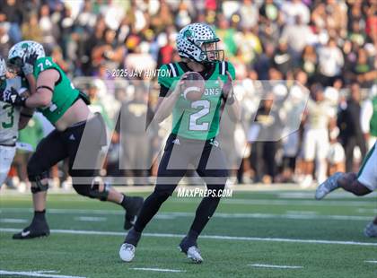 Thumbnail 2 in DeSoto @ Southlake Carroll (UIL 6A D2 Football Semifinal) photogallery.