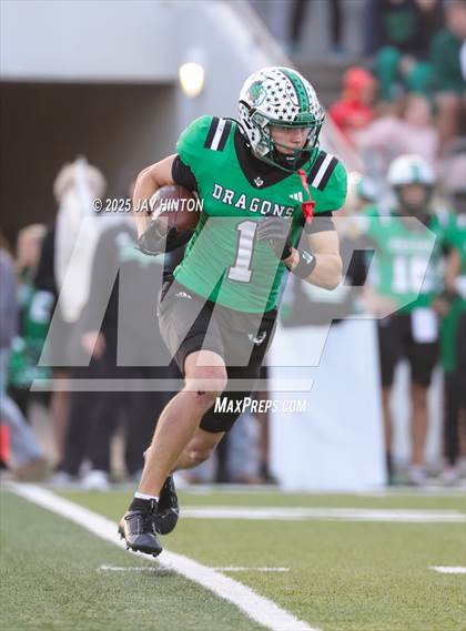 Thumbnail 3 in DeSoto @ Southlake Carroll (UIL 6A D2 Football Semifinal) photogallery.