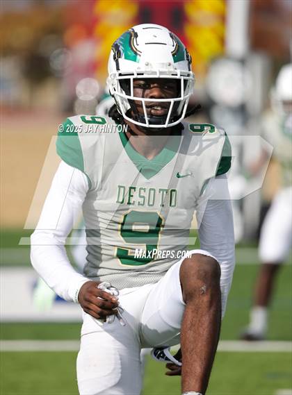 Thumbnail 3 in DeSoto @ Southlake Carroll (UIL 6A D2 Football Semifinal) photogallery.