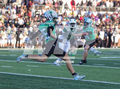 Thumbnail 2 in DeSoto @ Southlake Carroll (UIL 6A D2 Football Semifinal) photogallery.