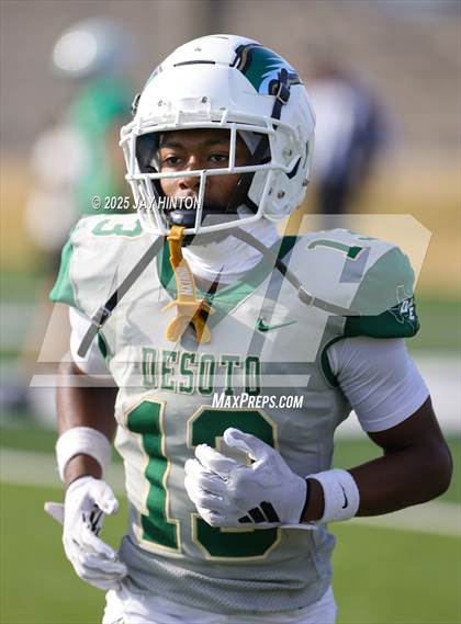Thumbnail 1 in DeSoto @ Southlake Carroll (UIL 6A D2 Football Semifinal) photogallery.