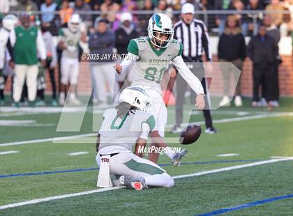 Thumbnail 1 in DeSoto @ Southlake Carroll (UIL 6A D2 Football Semifinal) photogallery.
