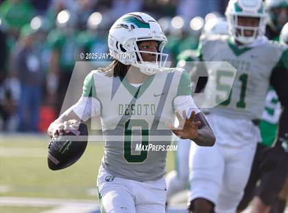 Thumbnail 2 in DeSoto @ Southlake Carroll (UIL 6A D2 Football Semifinal) photogallery.