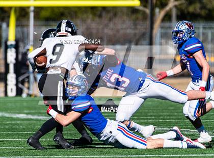 Thumbnail 3 in Steele vs. Westlake (UIL 6A Division 1 Quarterfinal) photogallery.