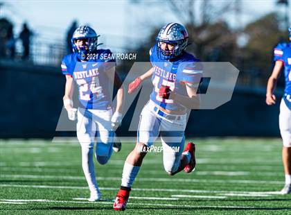 Thumbnail 2 in Steele vs. Westlake (UIL 6A Division 1 Quarterfinal) photogallery.