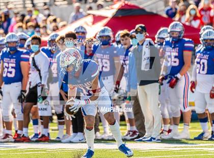 Thumbnail 2 in Steele vs. Westlake (UIL 6A Division 1 Quarterfinal) photogallery.