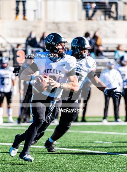 Thumbnail 3 in Steele vs. Westlake (UIL 6A Division 1 Quarterfinal) photogallery.