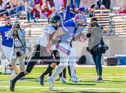 Thumbnail 1 in Steele vs. Westlake (UIL 6A Division 1 Quarterfinal) photogallery.