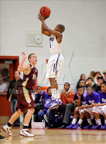 Thumbnail 2 in Whitney vs. Sacramento (CIF SJS D3 Semifinal) photogallery.
