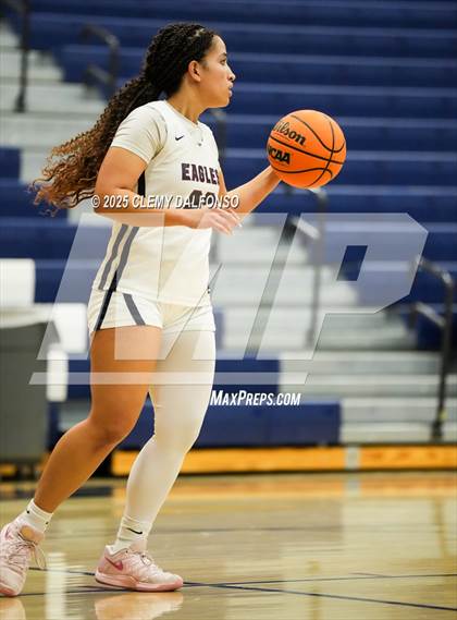 Thumbnail 3 in Sierra vs Dakota Ridge (Dakota Ridge Varsity Tournament) photogallery.