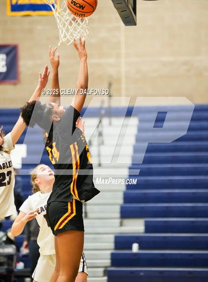 Thumbnail 3 in Sierra vs Dakota Ridge (Dakota Ridge Varsity Tournament) photogallery.