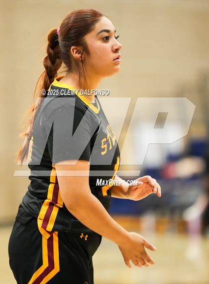 Thumbnail 3 in Sierra vs Dakota Ridge (Dakota Ridge Varsity Tournament) photogallery.