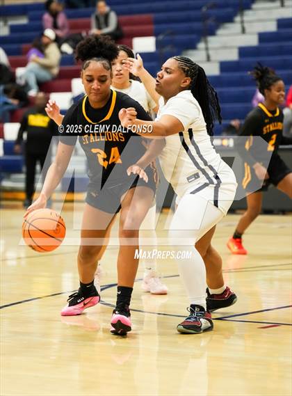 Thumbnail 1 in Sierra vs Dakota Ridge (Dakota Ridge Varsity Tournament) photogallery.