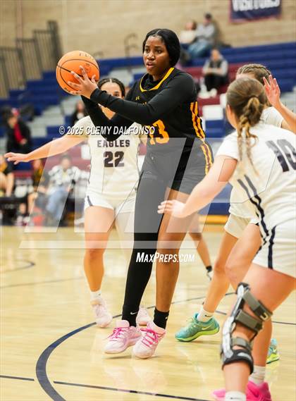 Thumbnail 3 in Sierra vs Dakota Ridge (Dakota Ridge Varsity Tournament) photogallery.