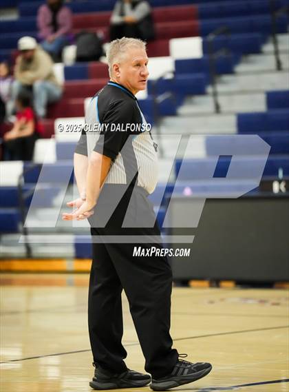 Thumbnail 3 in Sierra vs Dakota Ridge (Dakota Ridge Varsity Tournament) photogallery.