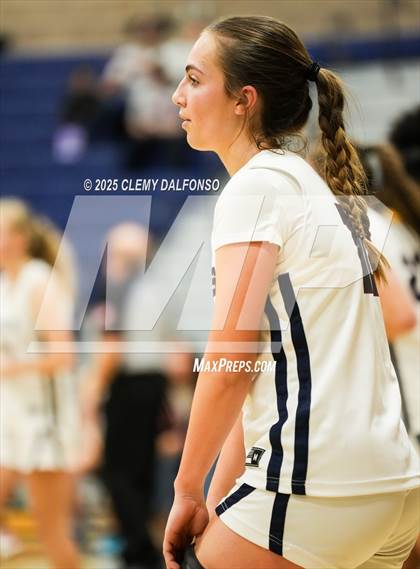 Thumbnail 3 in Sierra vs Dakota Ridge (Dakota Ridge Varsity Tournament) photogallery.