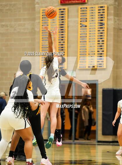 Thumbnail 3 in Sierra vs Dakota Ridge (Dakota Ridge Varsity Tournament) photogallery.