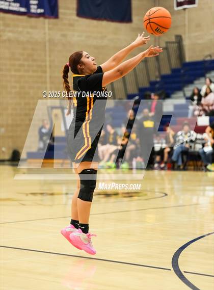 Thumbnail 1 in Sierra vs Dakota Ridge (Dakota Ridge Varsity Tournament) photogallery.