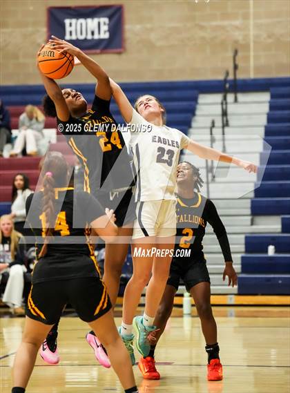 Thumbnail 3 in Sierra vs Dakota Ridge (Dakota Ridge Varsity Tournament) photogallery.