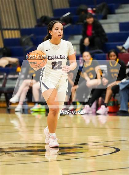 Thumbnail 2 in Sierra vs Dakota Ridge (Dakota Ridge Varsity Tournament) photogallery.