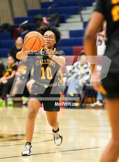 Thumbnail 2 in Sierra vs Dakota Ridge (Dakota Ridge Varsity Tournament) photogallery.