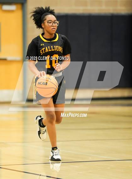 Thumbnail 2 in Sierra vs Dakota Ridge (Dakota Ridge Varsity Tournament) photogallery.