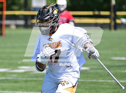 Thumbnail 3 in Masuk @ Daniel Hand (CIAC Class M Quarterfinal) photogallery.