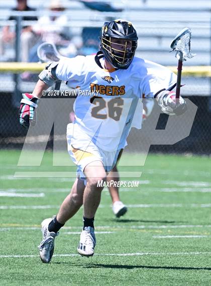 Thumbnail 2 in Masuk @ Daniel Hand (CIAC Class M Quarterfinal) photogallery.