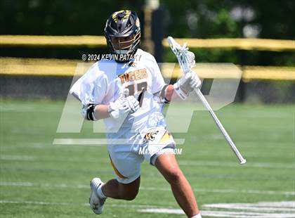 Thumbnail 1 in Masuk @ Daniel Hand (CIAC Class M Quarterfinal) photogallery.