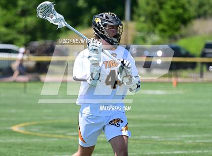 Thumbnail 3 in Masuk @ Daniel Hand (CIAC Class M Quarterfinal) photogallery.