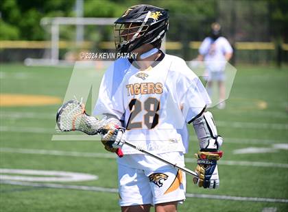 Thumbnail 1 in Masuk @ Daniel Hand (CIAC Class M Quarterfinal) photogallery.