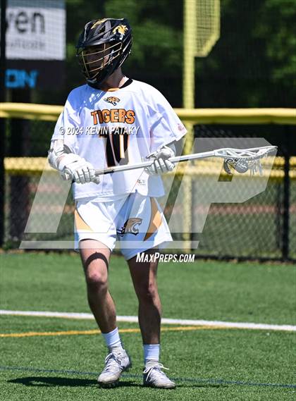 Thumbnail 1 in Masuk @ Daniel Hand (CIAC Class M Quarterfinal) photogallery.