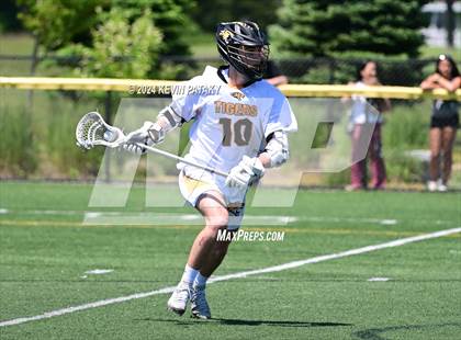 Thumbnail 1 in Masuk @ Daniel Hand (CIAC Class M Quarterfinal) photogallery.