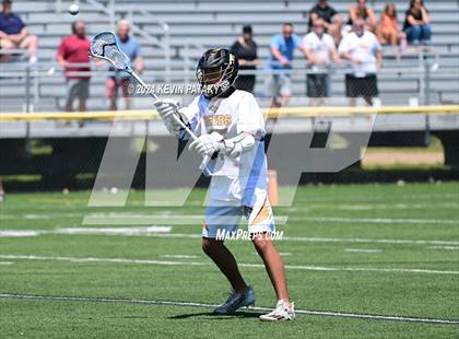 Thumbnail 1 in Masuk @ Daniel Hand (CIAC Class M Quarterfinal) photogallery.