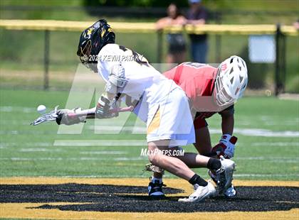 Thumbnail 3 in Masuk @ Daniel Hand (CIAC Class M Quarterfinal) photogallery.