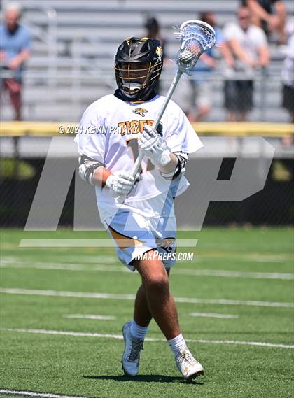 Thumbnail 1 in Masuk @ Daniel Hand (CIAC Class M Quarterfinal) photogallery.