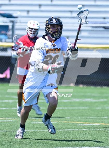 Thumbnail 3 in Masuk @ Daniel Hand (CIAC Class M Quarterfinal) photogallery.