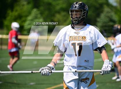 Thumbnail 1 in Masuk @ Daniel Hand (CIAC Class M Quarterfinal) photogallery.