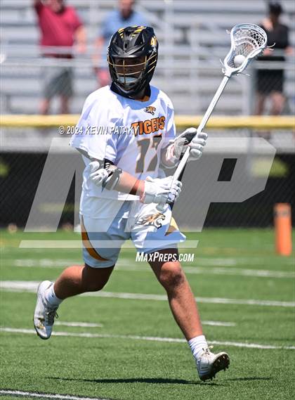 Thumbnail 3 in Masuk @ Daniel Hand (CIAC Class M Quarterfinal) photogallery.