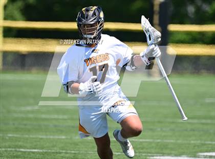 Thumbnail 2 in Masuk @ Daniel Hand (CIAC Class M Quarterfinal) photogallery.