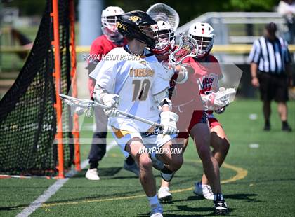 Thumbnail 1 in Masuk @ Daniel Hand (CIAC Class M Quarterfinal) photogallery.