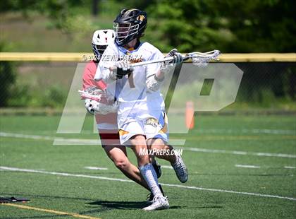 Thumbnail 1 in Masuk @ Daniel Hand (CIAC Class M Quarterfinal) photogallery.