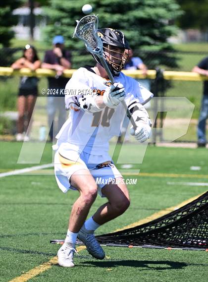 Thumbnail 2 in Masuk @ Daniel Hand (CIAC Class M Quarterfinal) photogallery.