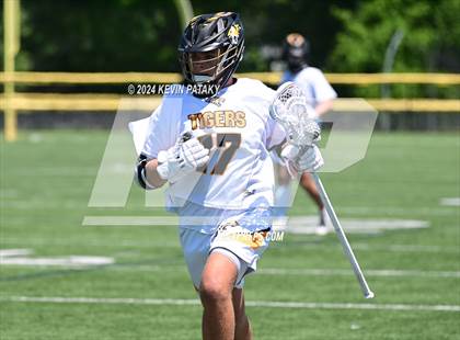 Thumbnail 1 in Masuk @ Daniel Hand (CIAC Class M Quarterfinal) photogallery.