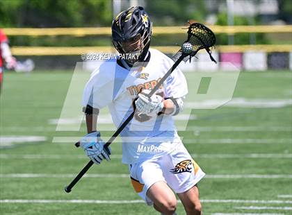 Thumbnail 1 in Masuk @ Daniel Hand (CIAC Class M Quarterfinal) photogallery.
