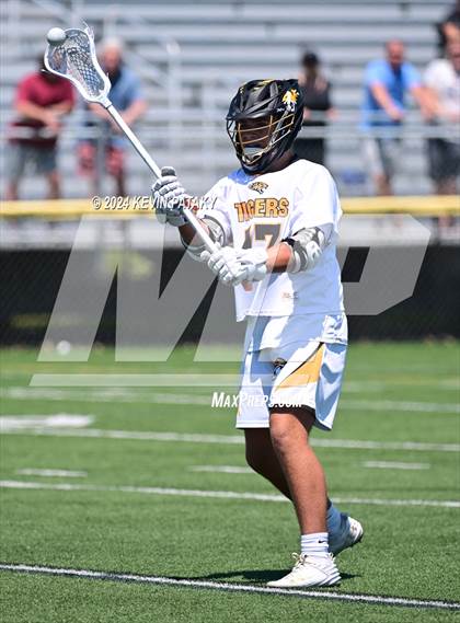 Thumbnail 3 in Masuk @ Daniel Hand (CIAC Class M Quarterfinal) photogallery.