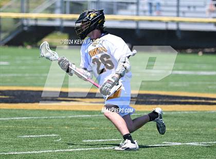 Thumbnail 2 in Masuk @ Daniel Hand (CIAC Class M Quarterfinal) photogallery.