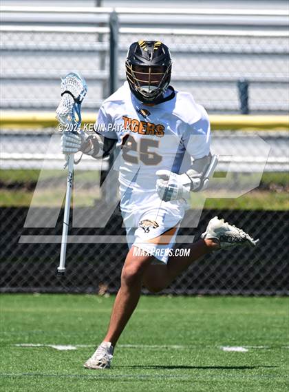 Thumbnail 3 in Masuk @ Daniel Hand (CIAC Class M Quarterfinal) photogallery.