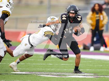 Thumbnail 1 in Crawford vs Italy UIL 2A D1 Regional Playoff photogallery.